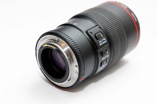Canon 100mm 8l macro is - 100mm,