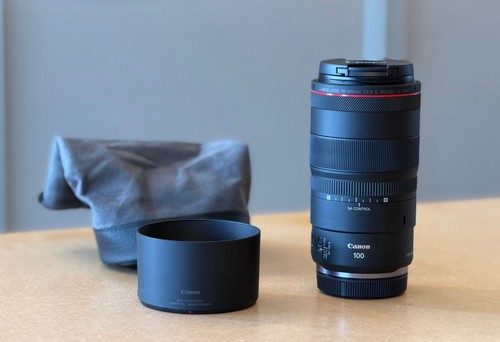 Canon 100mm l macro is - f2.8,